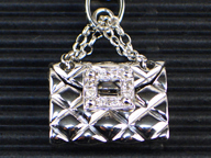 K18WGハンドバッグ型ダイヤモンド
              ペンダントネックレス　0.06ct