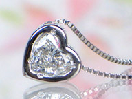 プラチナハート型ダイヤモンド
              プチネックレス　0.531ct